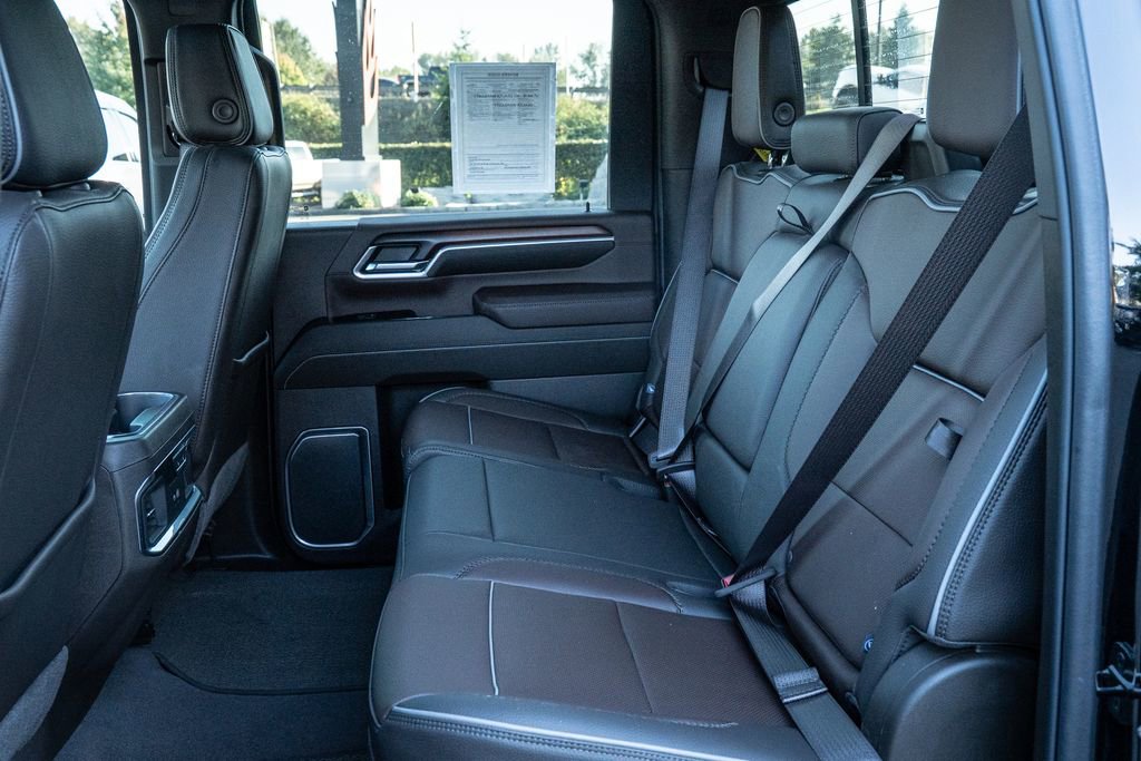 Used 2024 GMC Sierra 3500 Denali w/ Denali Reserve Package image 12