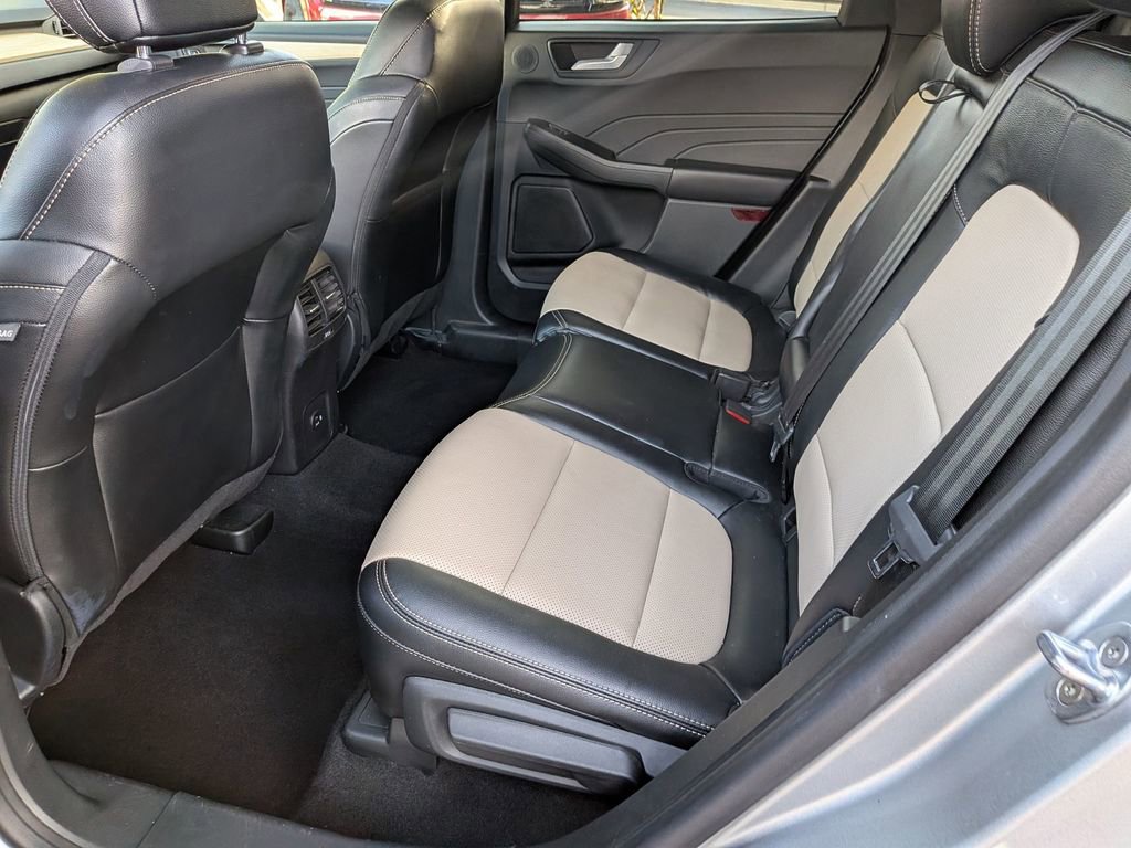 Used 2021 Ford Escape Titanium w/ Titanium Elite Package image 30