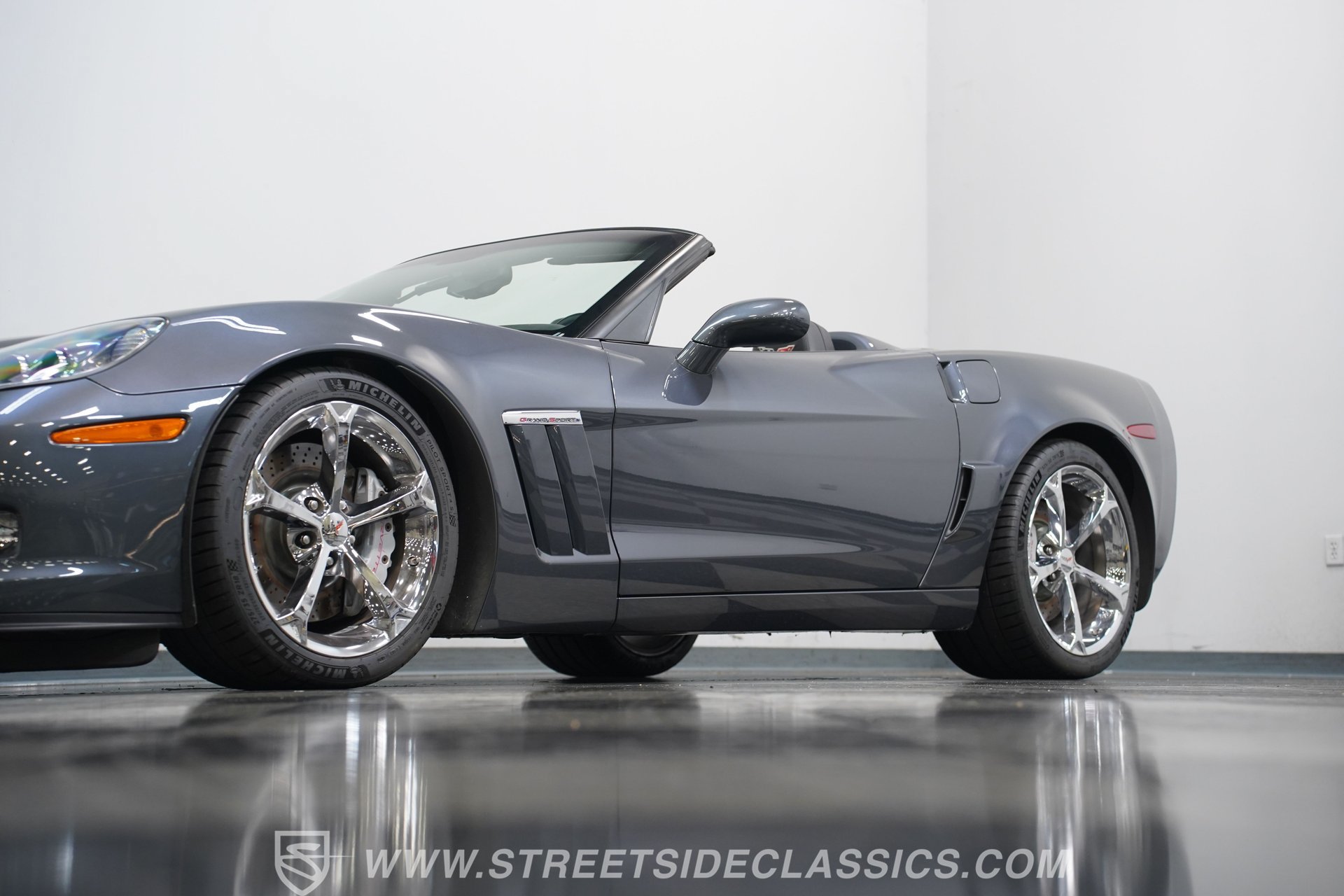 Used 2012 Chevrolet Corvette Grand Sport w/ 3LT Preferred Equipment Group RWD image 20