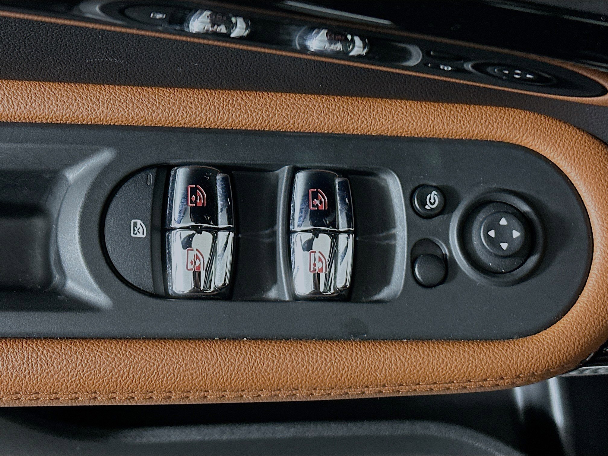 Used 2024 MINI Cooper Countryman S w/ Premium Package image 14