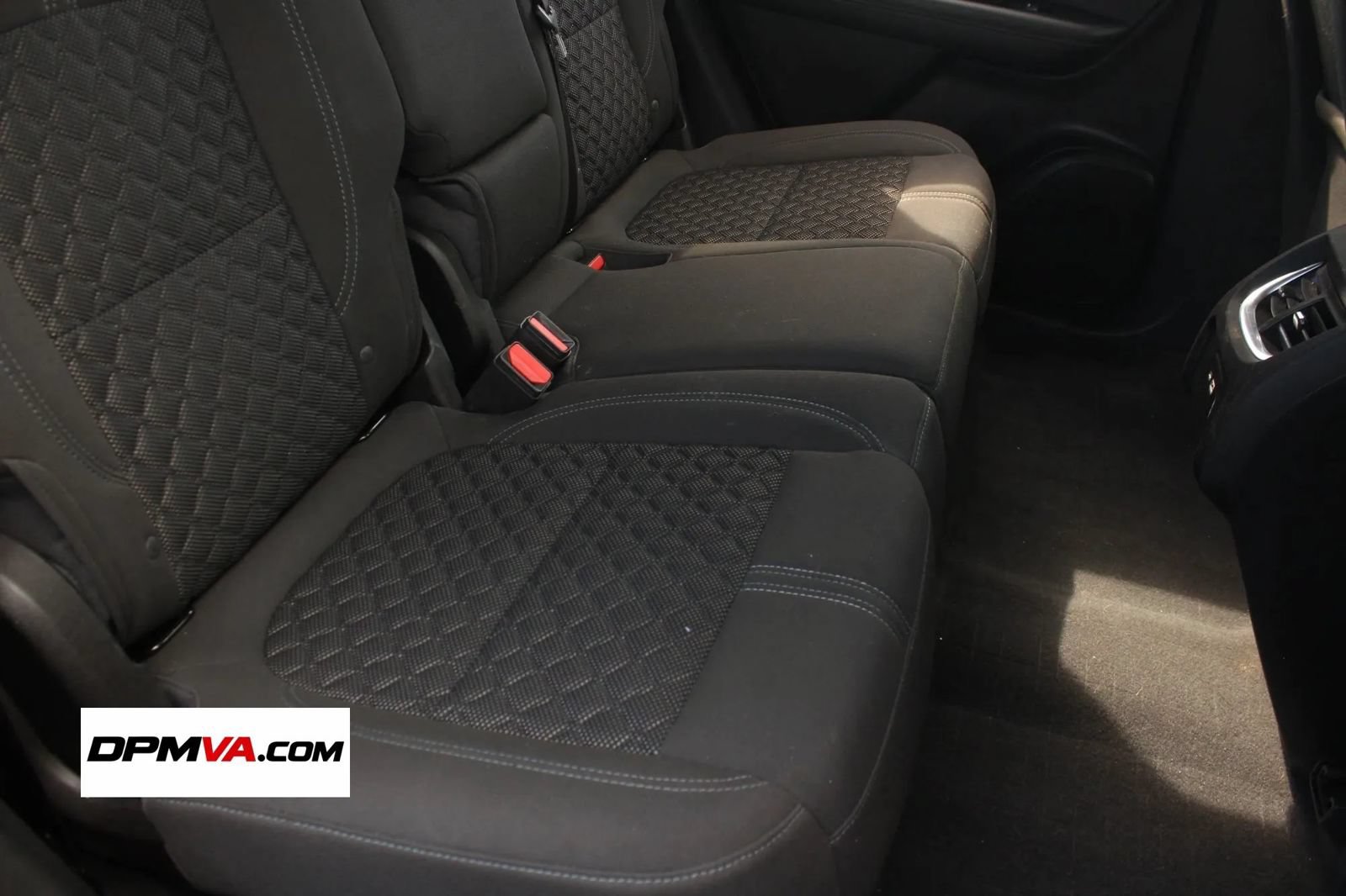 Used 2020 Chevrolet Blazer LT AWD/4WD image 19