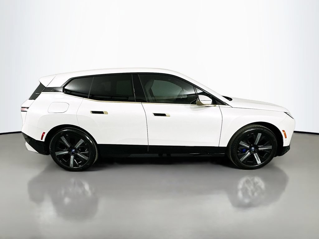 Certified 2023 BMW iX xDrive50 w/ Sport Package AWD/4WD image 4