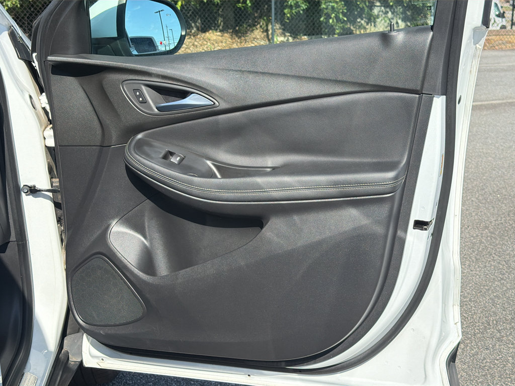 Used 2022 Buick Encore GX Select FWD image 30