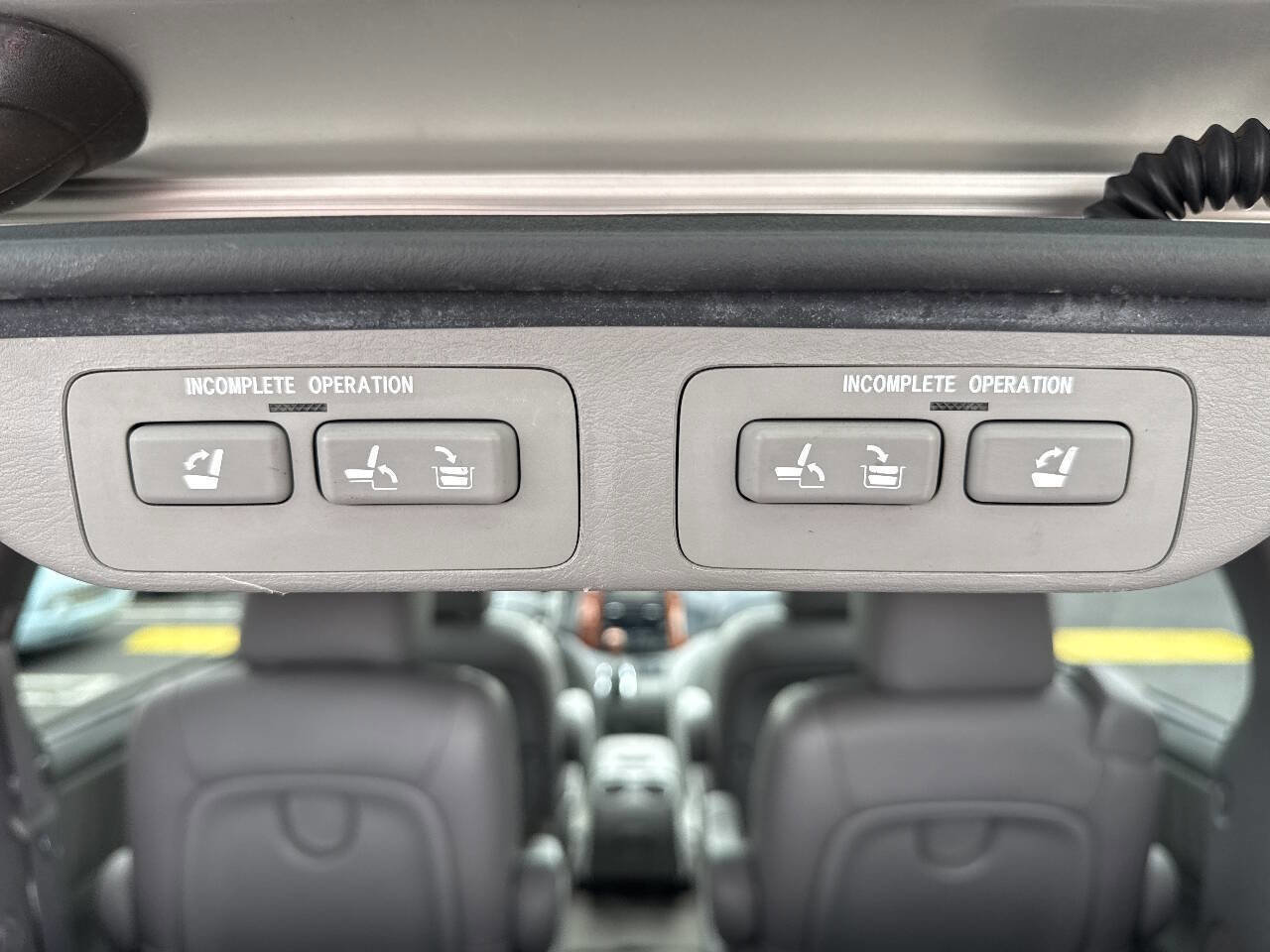 Used 2009 Toyota Sienna XLE Limited FWD image 31