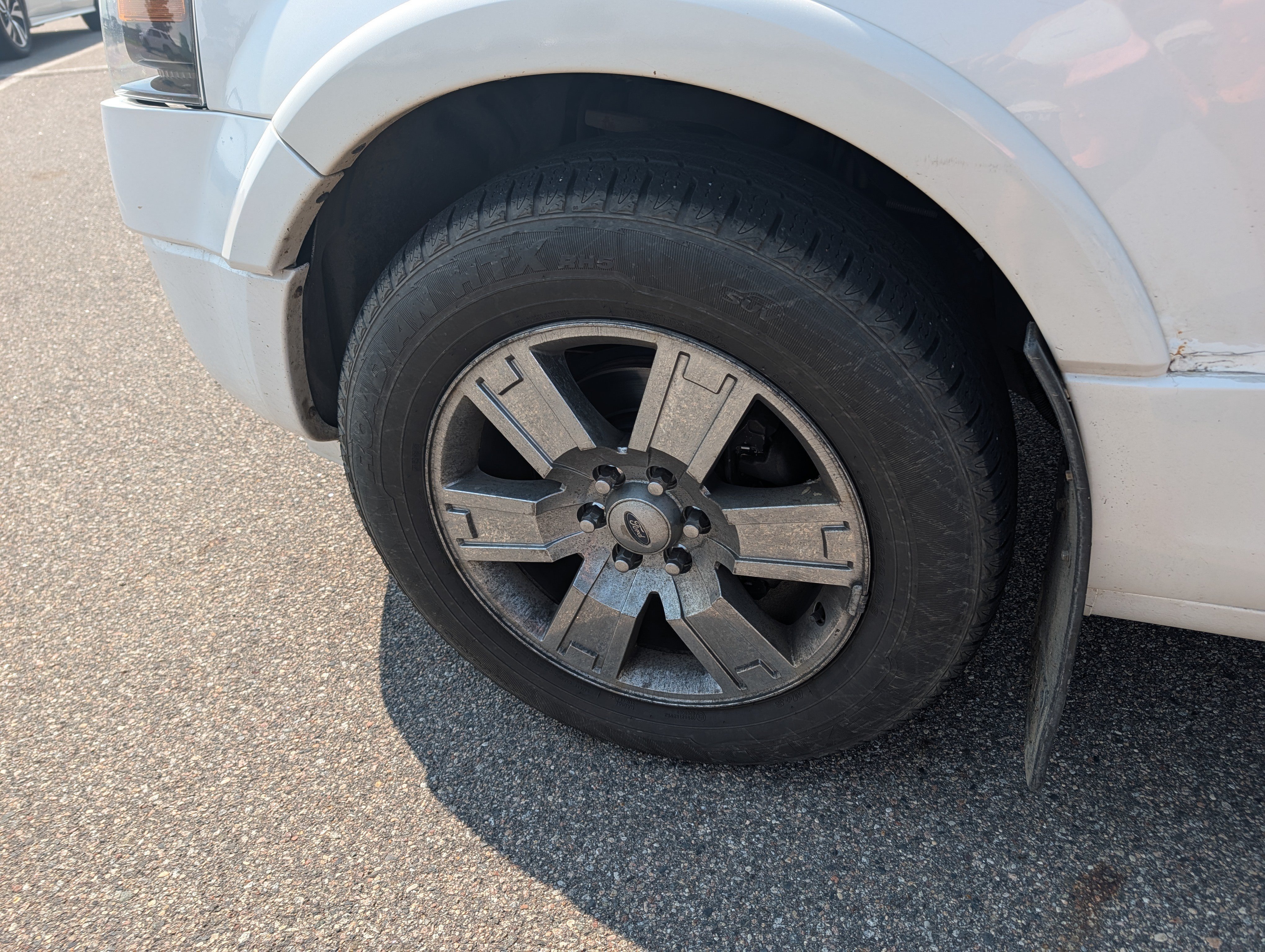 Used 2010 Ford Expedition EL Limited AWD/4WD image 5