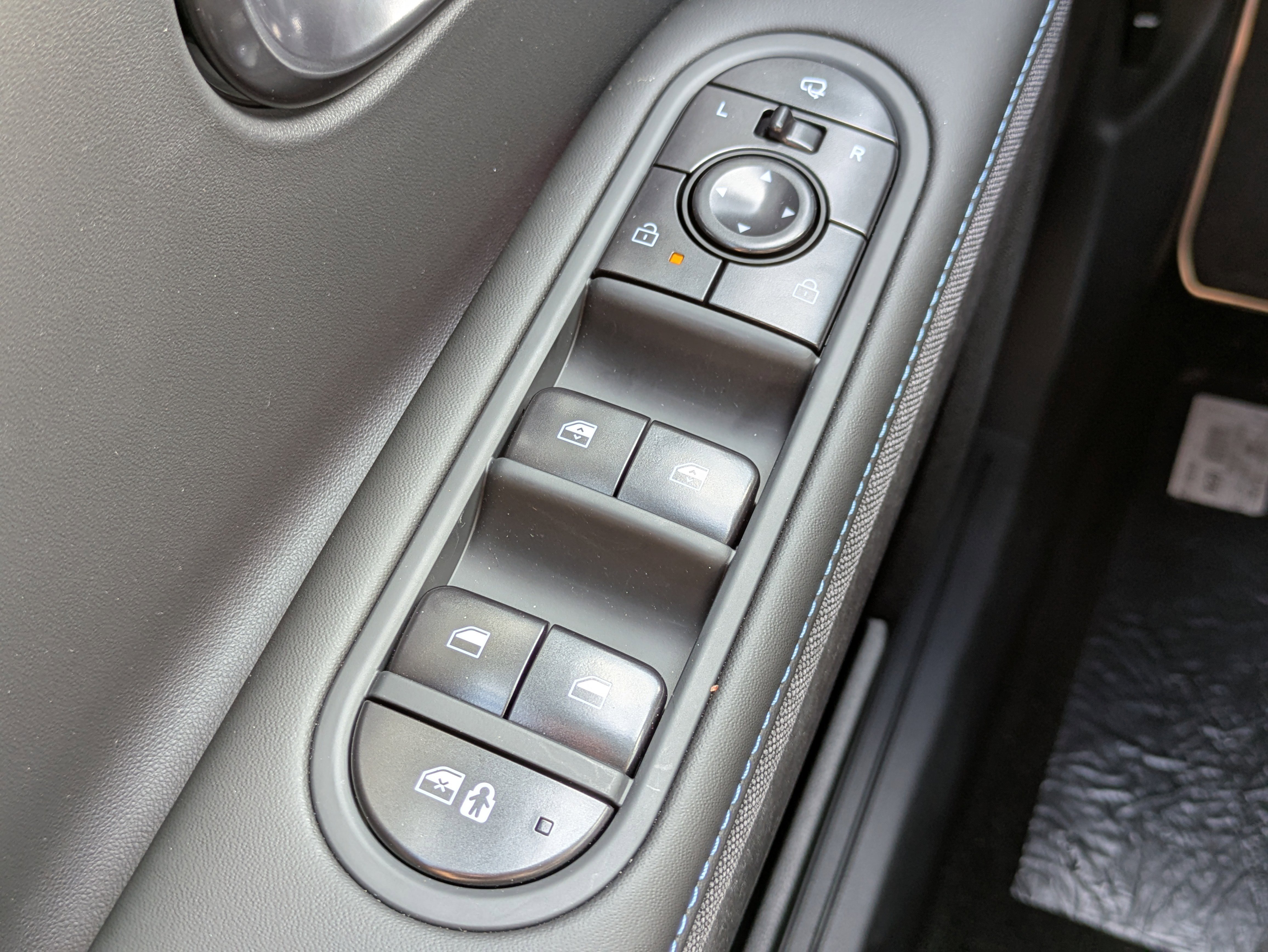 New 2025 Hyundai Ioniq 5 N image 29