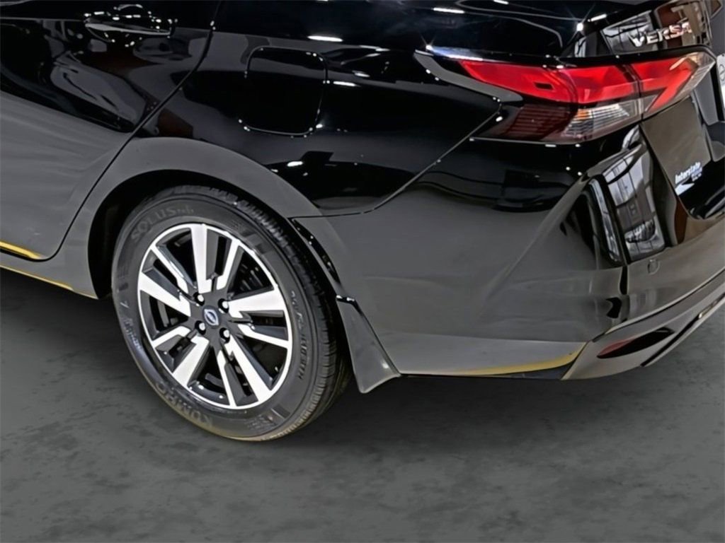 Used 2025 Nissan Versa SV w/ Trunk Package image 9