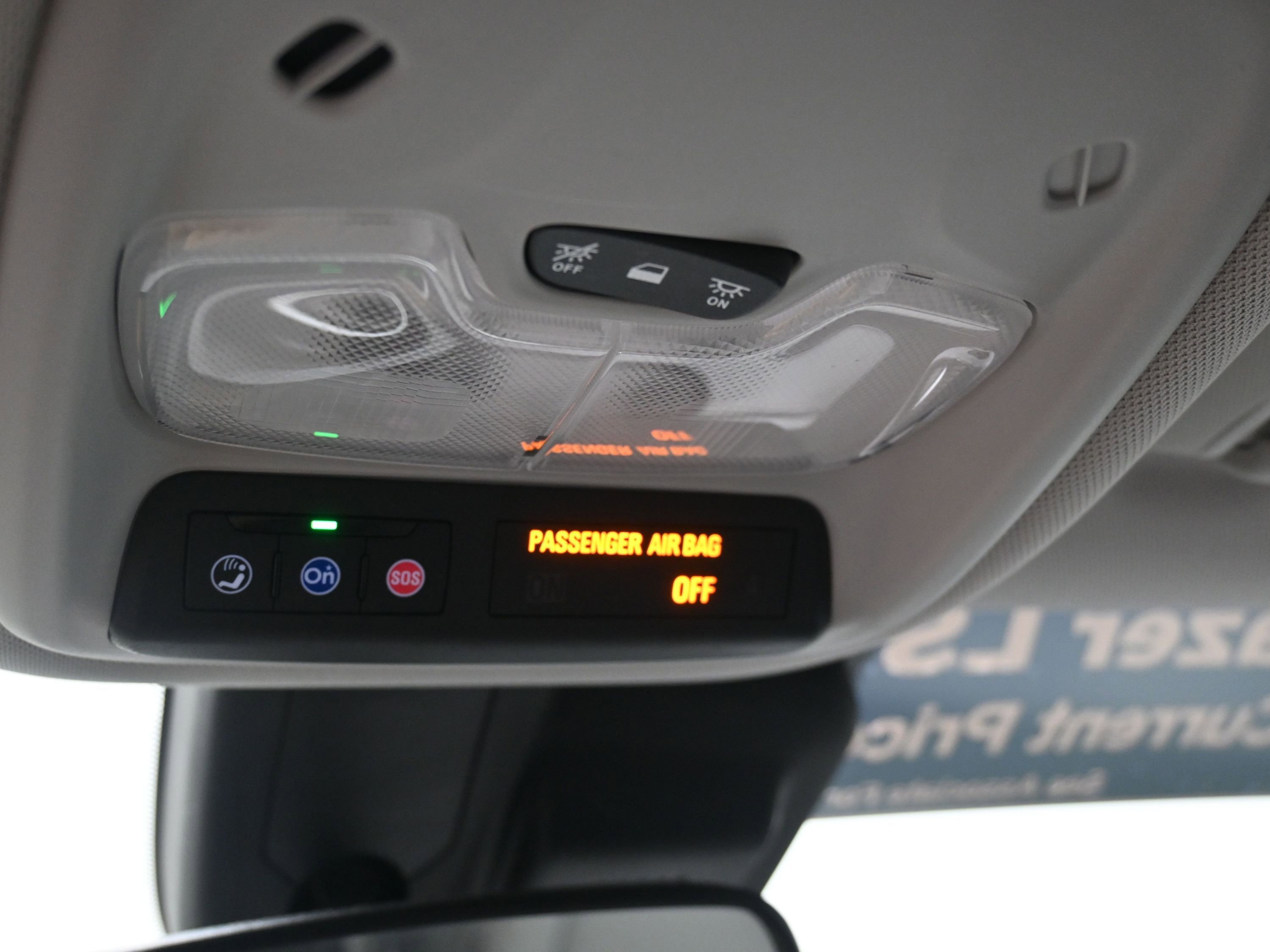 Used 2021 Chevrolet TrailBlazer LS FWD image 40