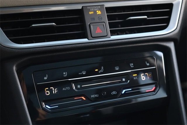 New 2025 Volkswagen Taos SEL image 16