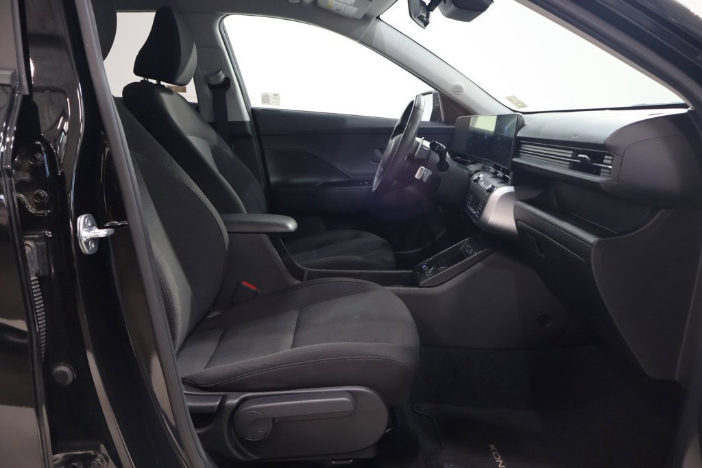 Used 2024 Hyundai Kona SEL w/ Convenience Package FWD image 32