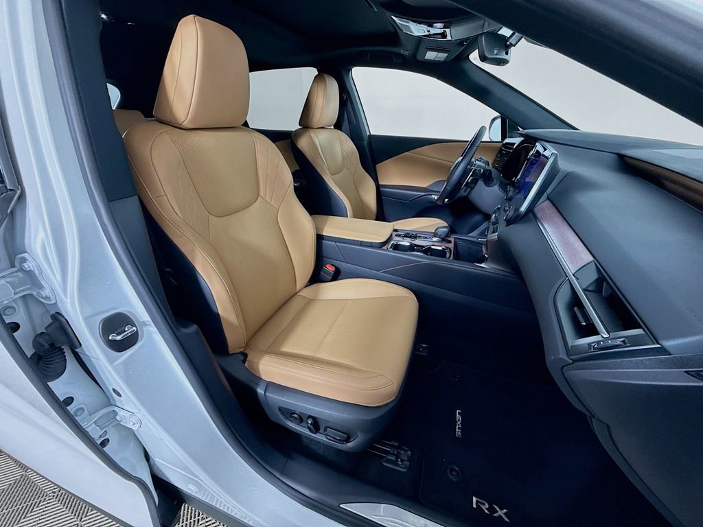 Used 2025 Lexus RX 350 Premium w/ Accessory Package (Z1) image 30