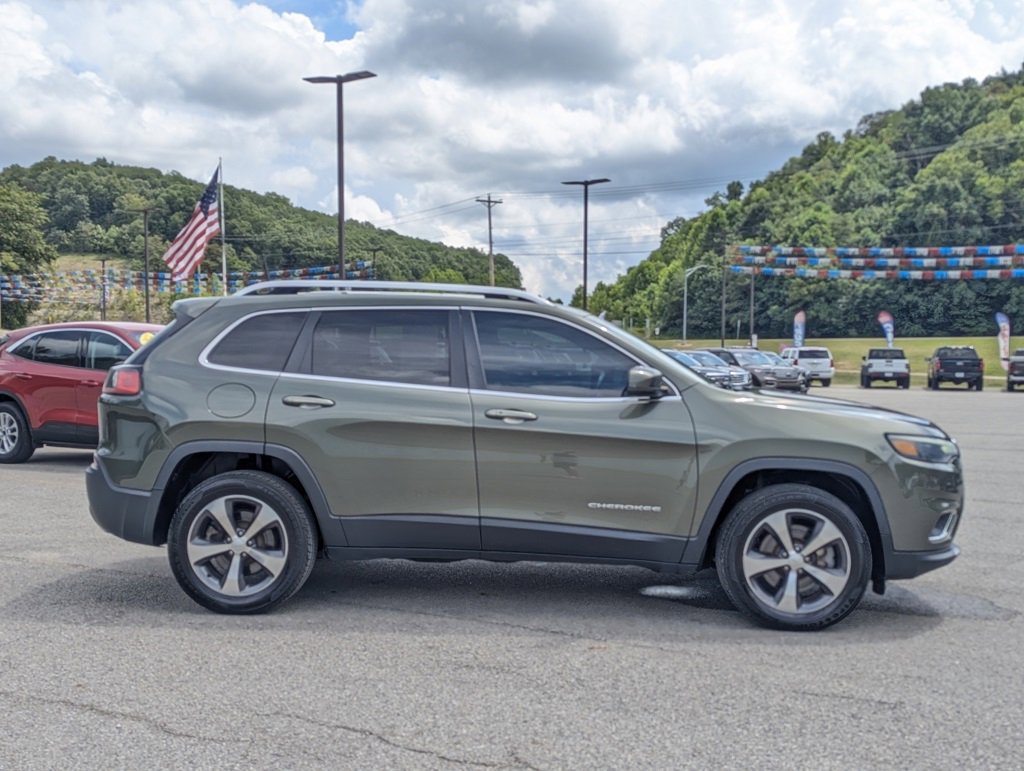 Used 2019 Jeep Cherokee Limited image 6
