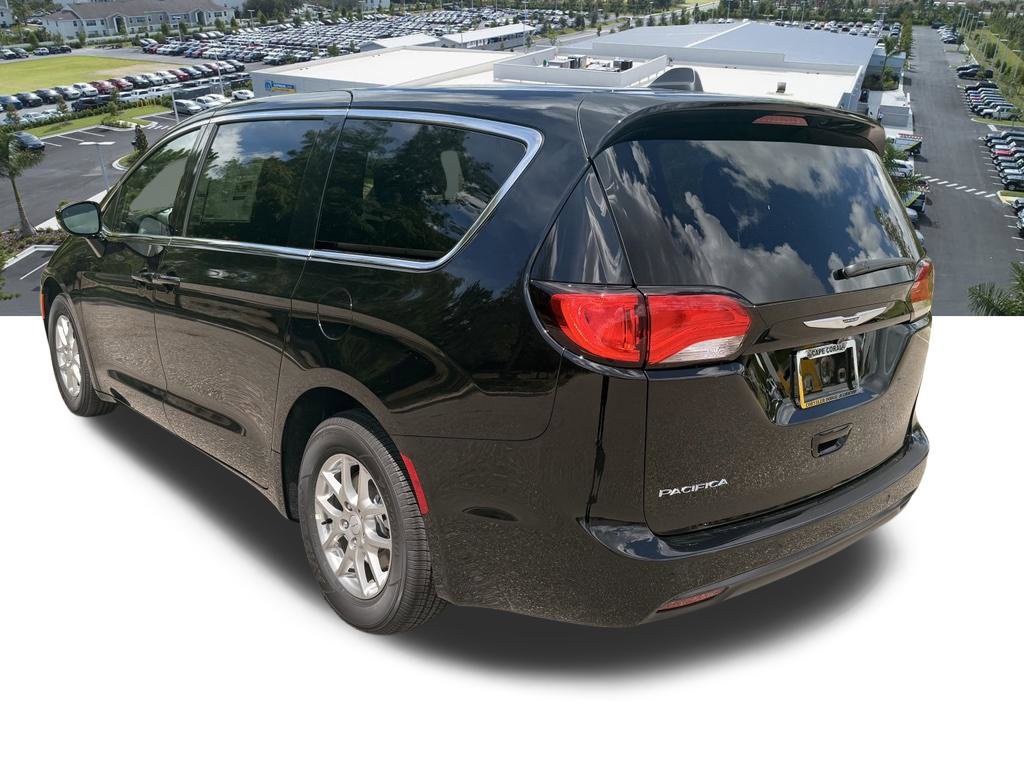 New 2027 Chrysler Pacifica LX FWD image 6