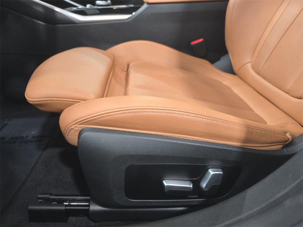 Used 2024 BMW i4 eDrive35 image 24