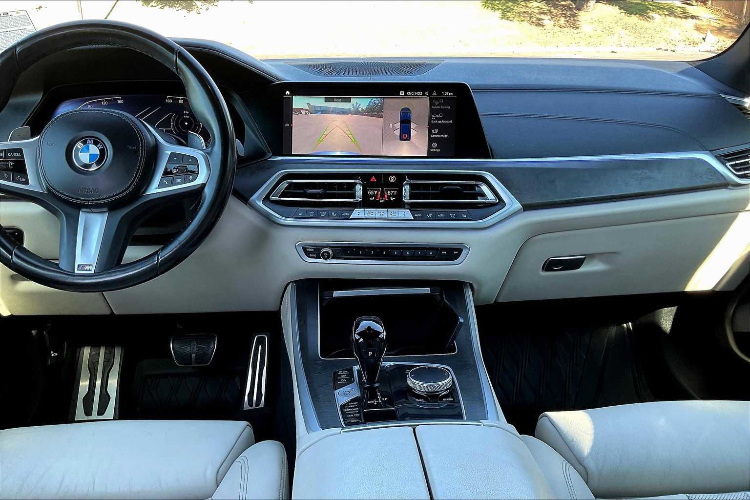 Used 2022 BMW X5 xDrive40i w/ M Sport Package image 9