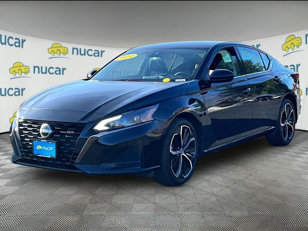 Used 2024 Nissan Altima 2.5 SR AWD/4WD image 3