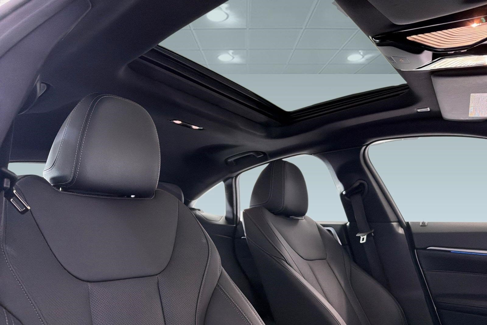 Certified 2023 BMW i4 eDrive40 w/ Premium Package RWD image 24