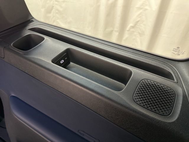 New 2025 Volkswagen ID. Buzz Pro S image 37