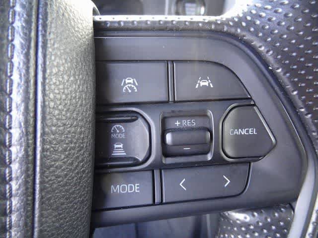 Used 2024 Toyota Tacoma SR5 AWD/4WD image 21