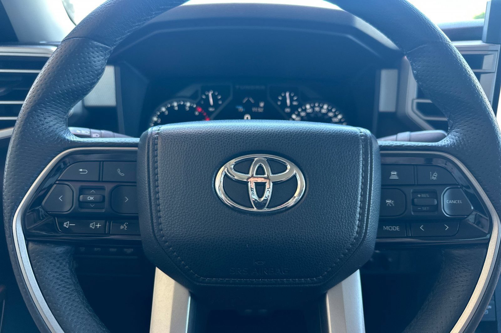 Used 2023 Toyota Tundra Limited w/ TRD Off-Road Package AWD/4WD image 25