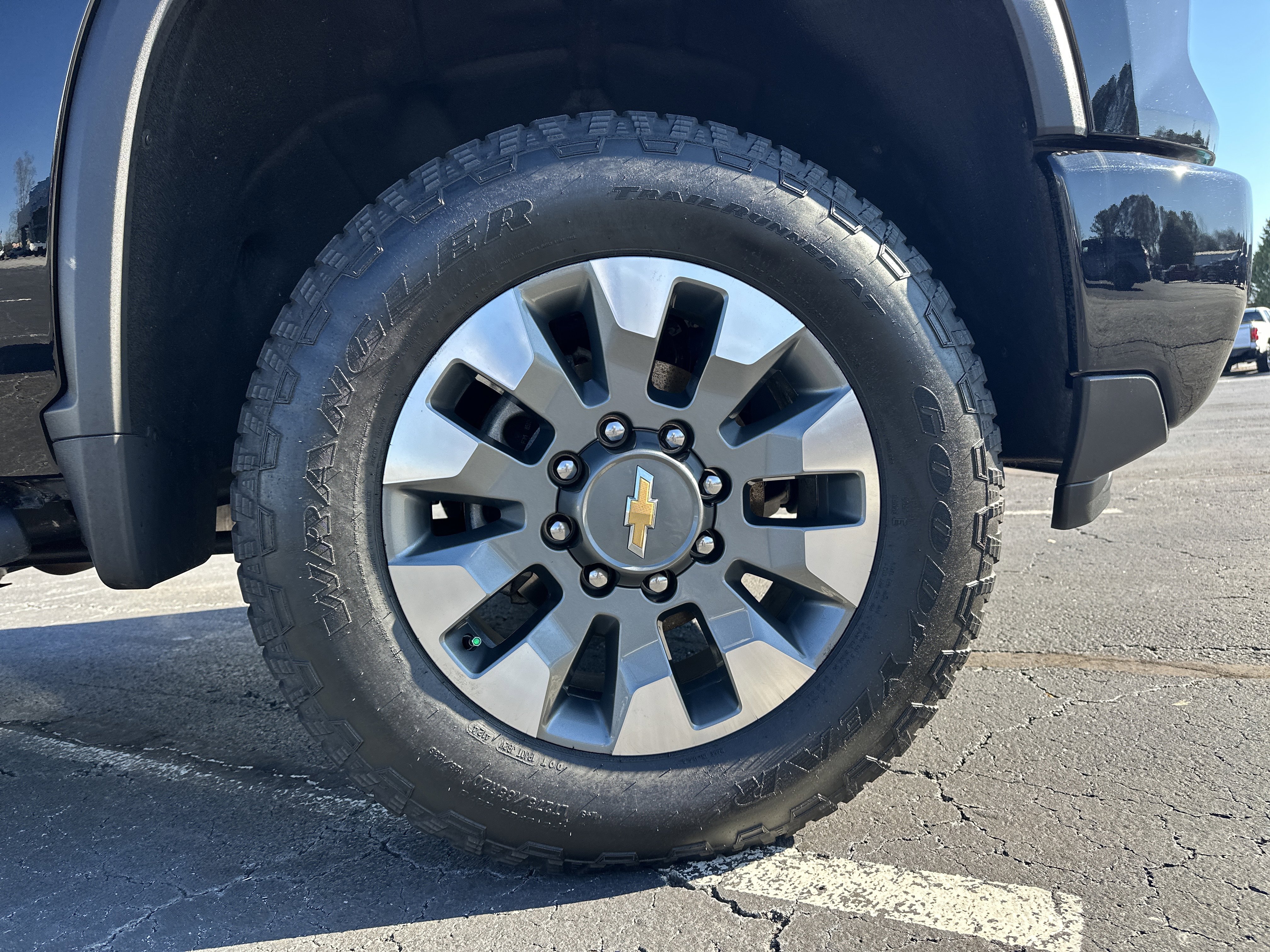 Certified 2025 Chevrolet Silverado 2500 Custom w/ Custom Value Package image 13