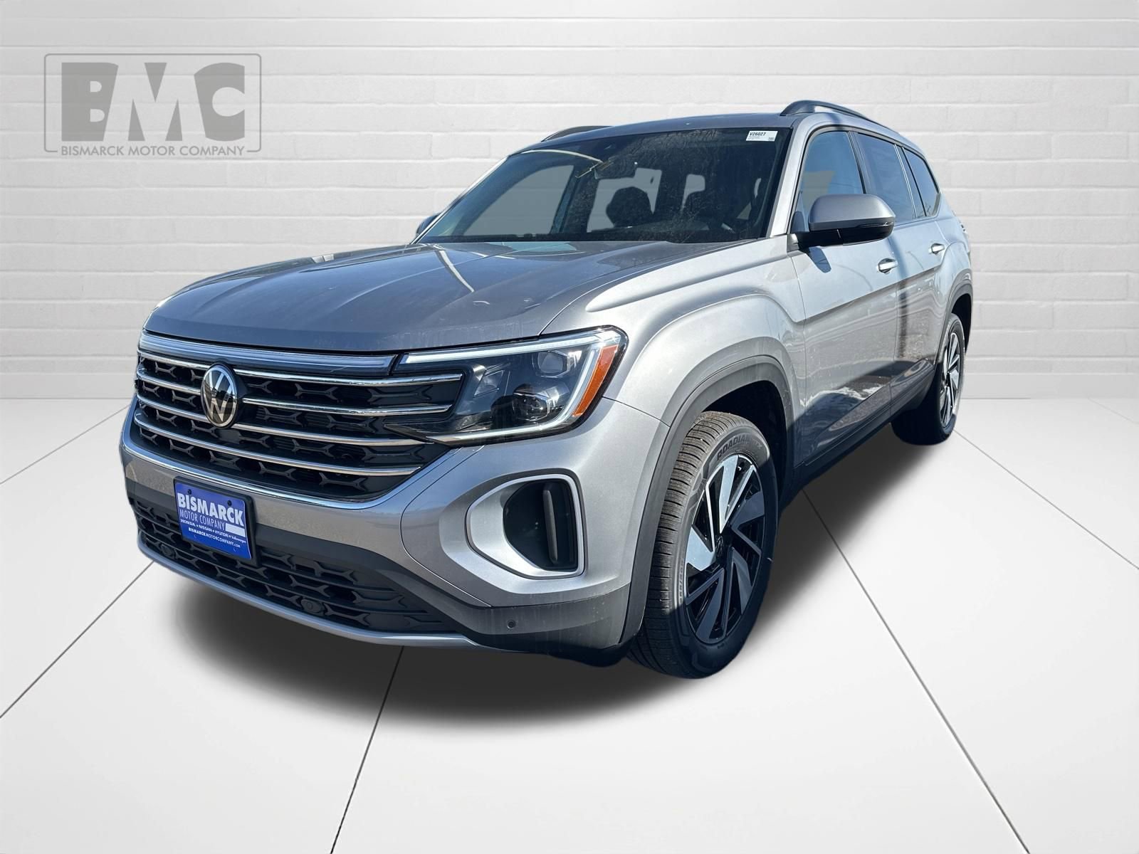 New 2026 Volkswagen Atlas SE image 1