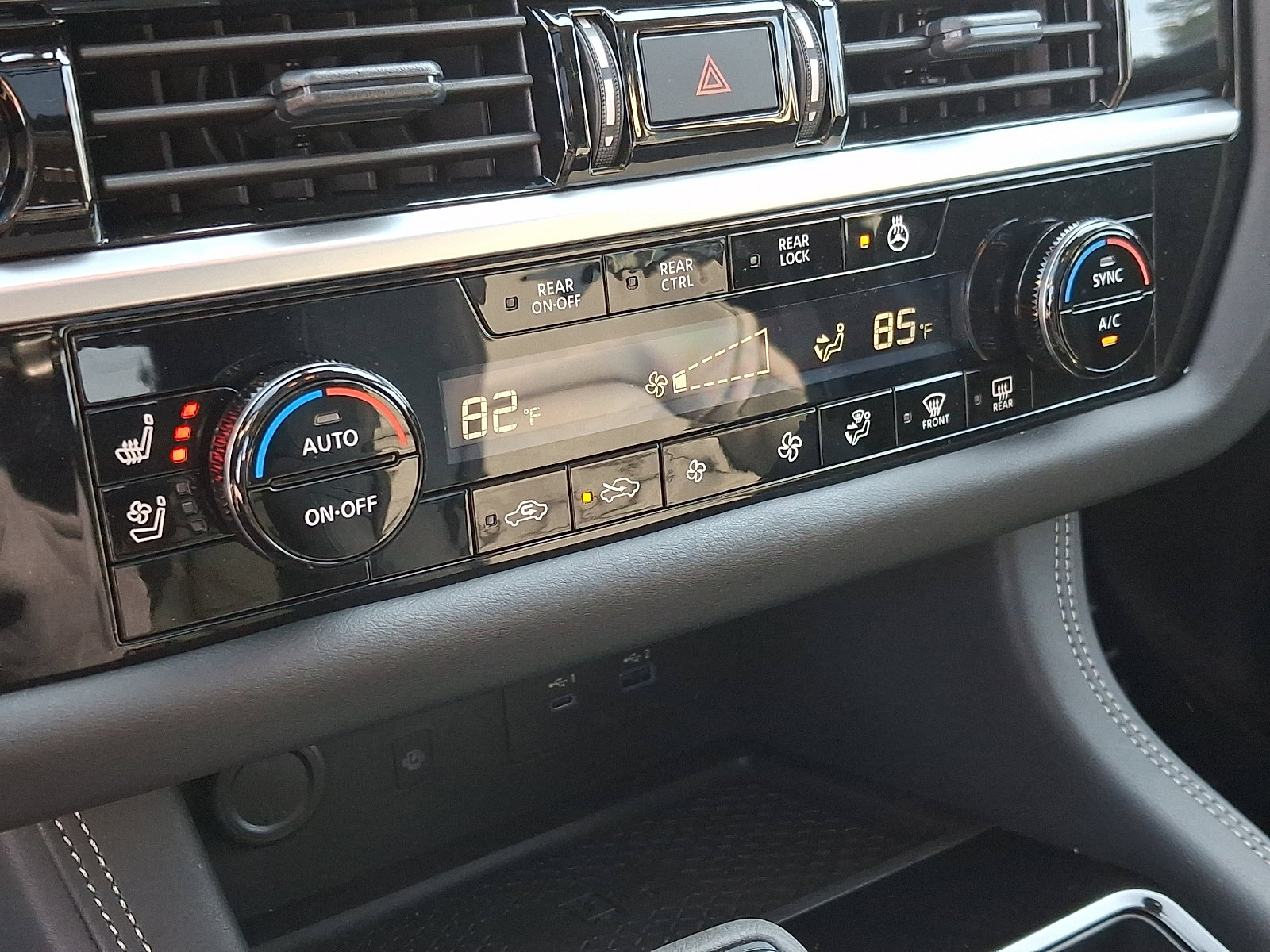 Certified 2025 Nissan Pathfinder Platinum w/ Cargo Package image 16