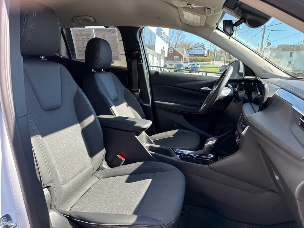 Used 2024 Buick Encore GX Preferred w/ Comfort Package image 28