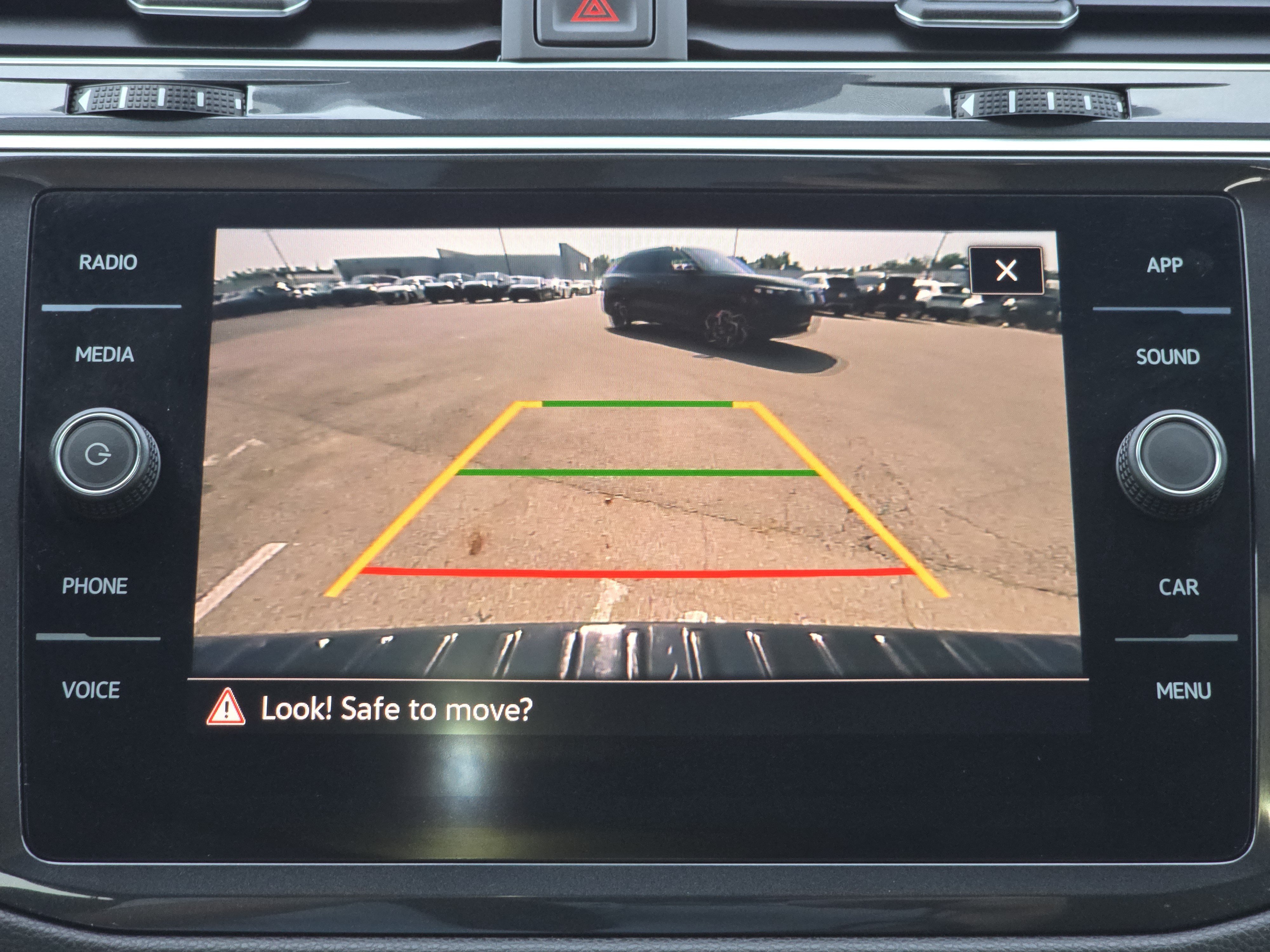 Certified 2024 Volkswagen Tiguan SE R-Line AWD/4WD image 26