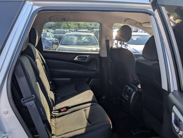 Used 2020 Nissan Pathfinder S FWD image 11