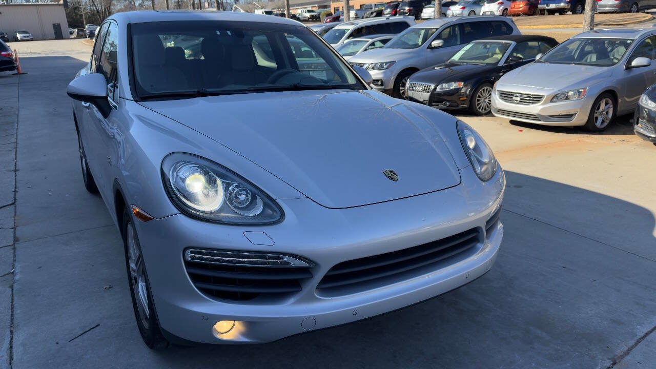 Used 2011 Porsche Cayenne S image 16