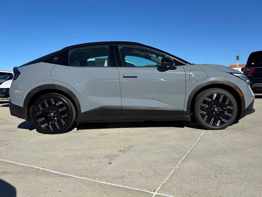 New 2026 Nissan Leaf Platinum+ w/ Illuminated Package FWD image 2