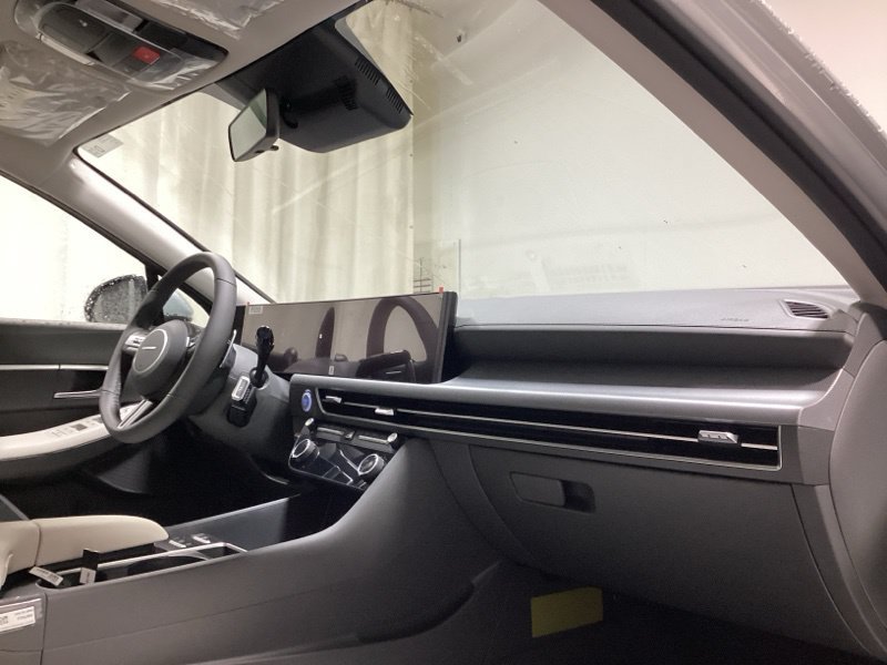New 2026 Hyundai Sonata SEL FWD image 13