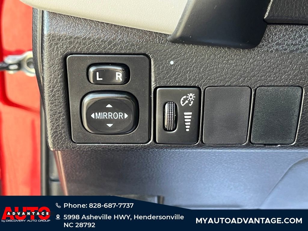 Used 2017 Toyota Corolla LE w/ LE Premium Package image 20