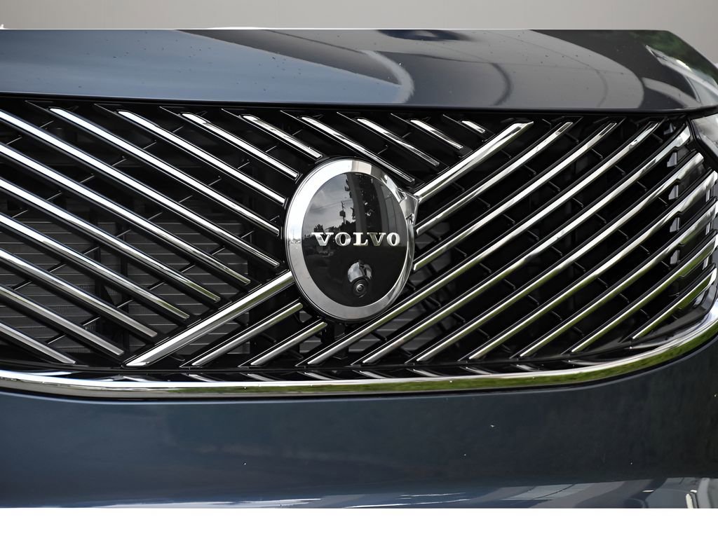 New 2026 Volvo XC90 B6 Plus w/ Protection Package Premier image 10