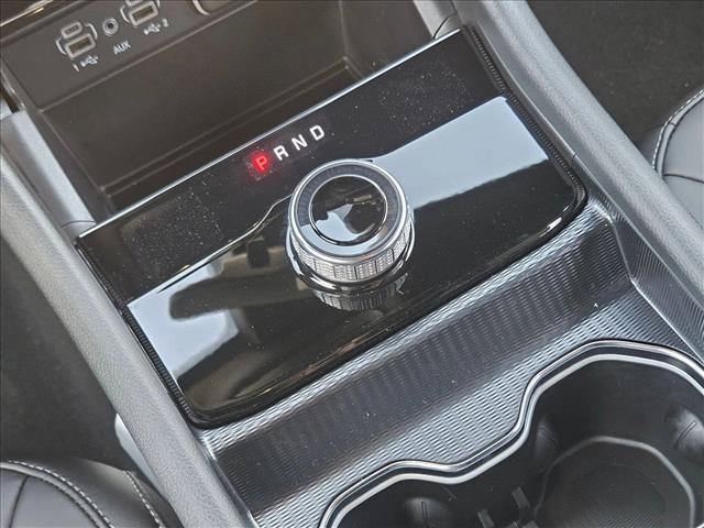 New 2025 Jeep Grand Cherokee Limited w/ Black Appearance Package RWD image 12