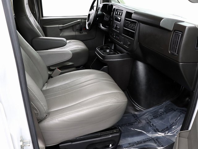 Used 2023 Chevrolet Express 3500 LS image 25