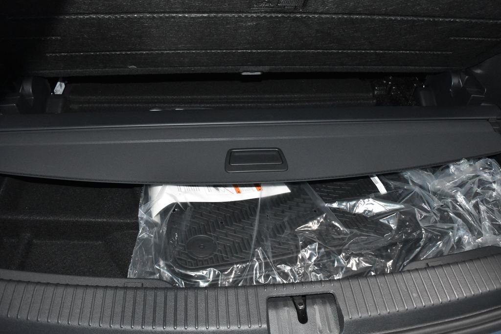 Certified 2025 Volkswagen Atlas SE image 26