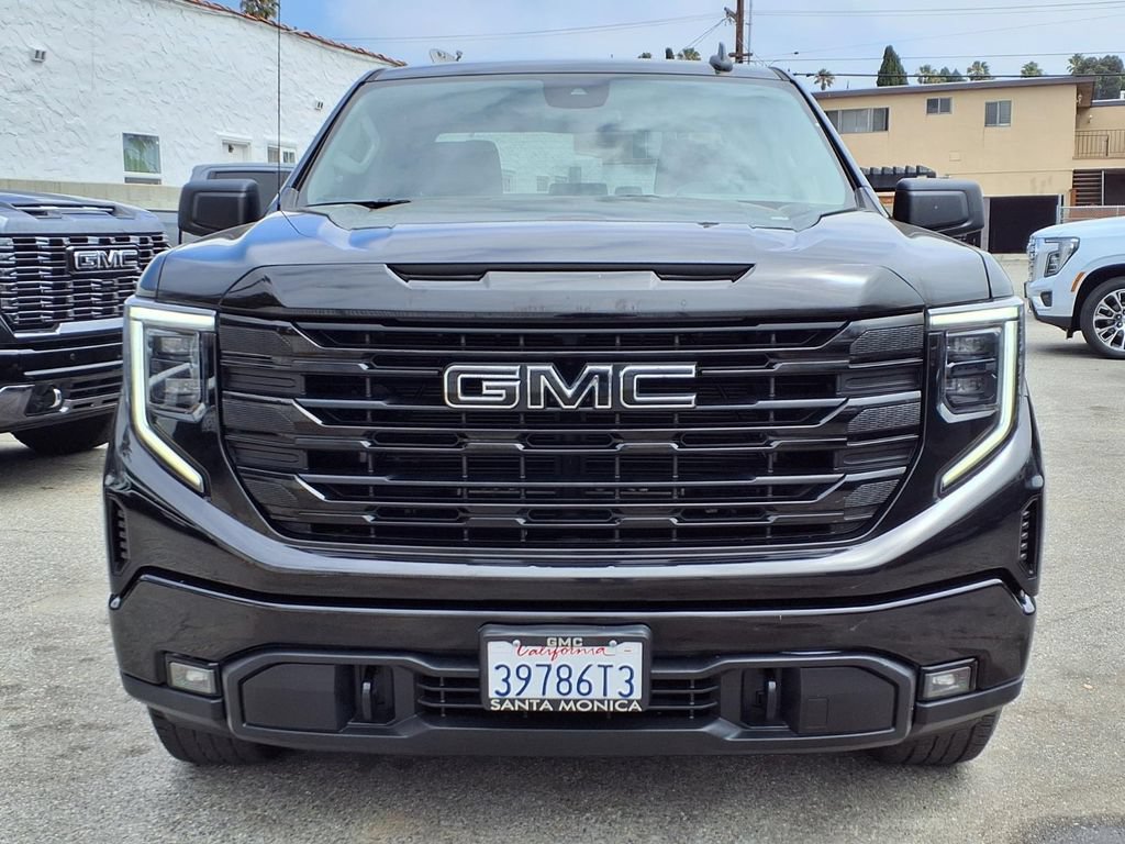 Used 2023 GMC Sierra 1500 Elevation RWD image 2