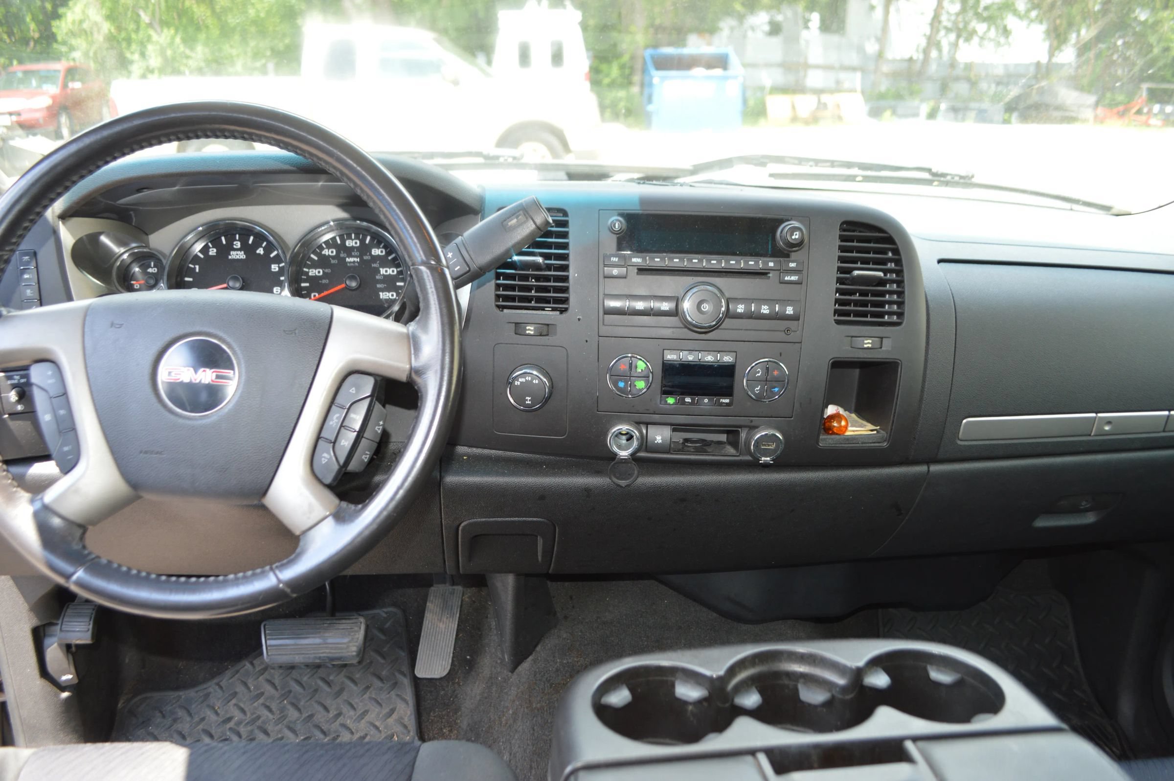 Used 2011 GMC Sierra 1500 SLE w/ Power Tech Package AWD/4WD image 19