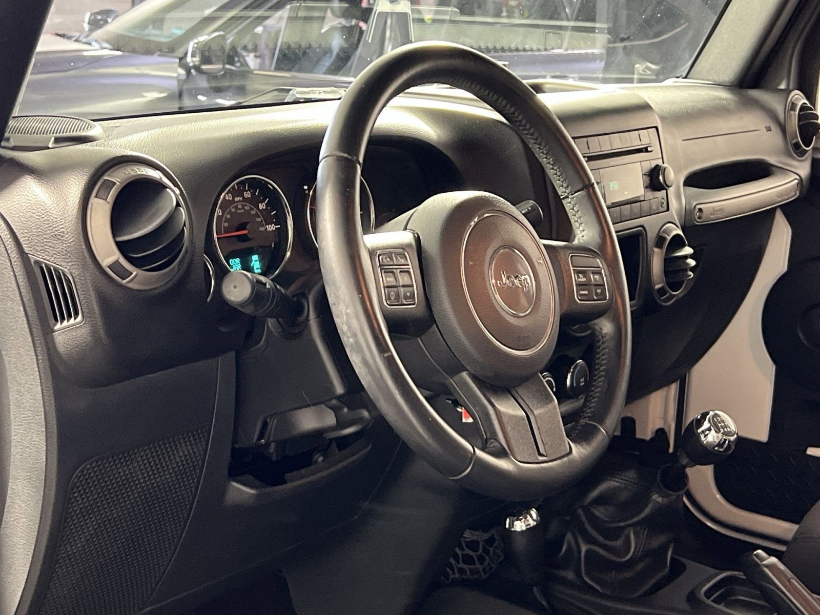 Used 2016 Jeep Wrangler Unlimited Willys image 16