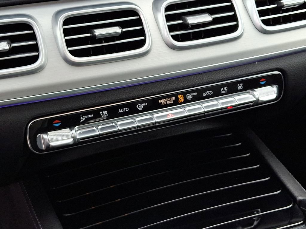 Used 2024 Mercedes-Benz GLE 450e 4MATIC image 17