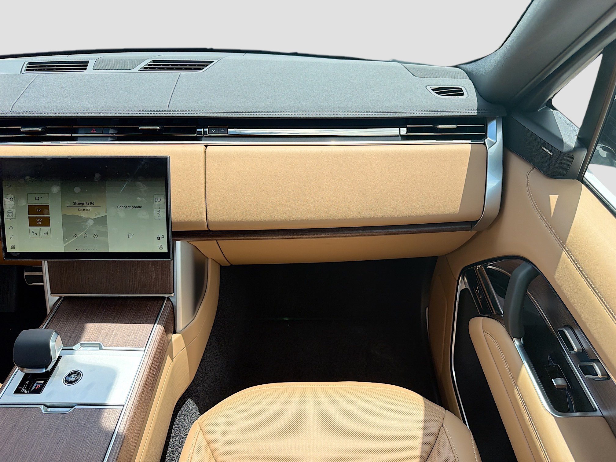 New 2026 Land Rover Range Rover SE AWD/4WD image 19