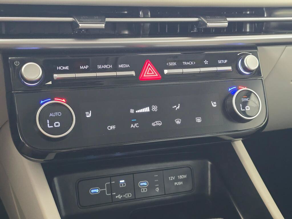 Used 2025 Hyundai Tucson SEL FWD image 26