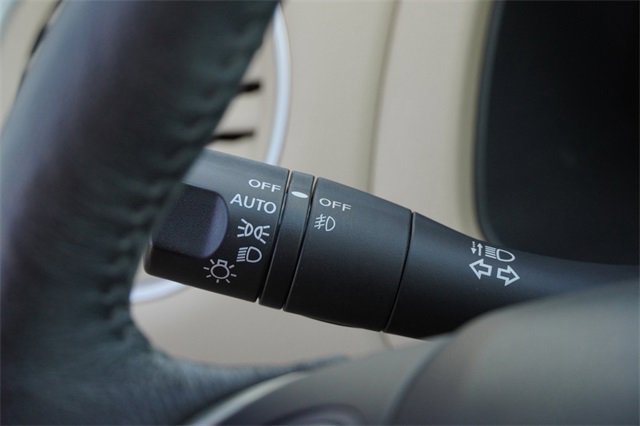 Used 2018 Nissan Pathfinder Platinum image 35