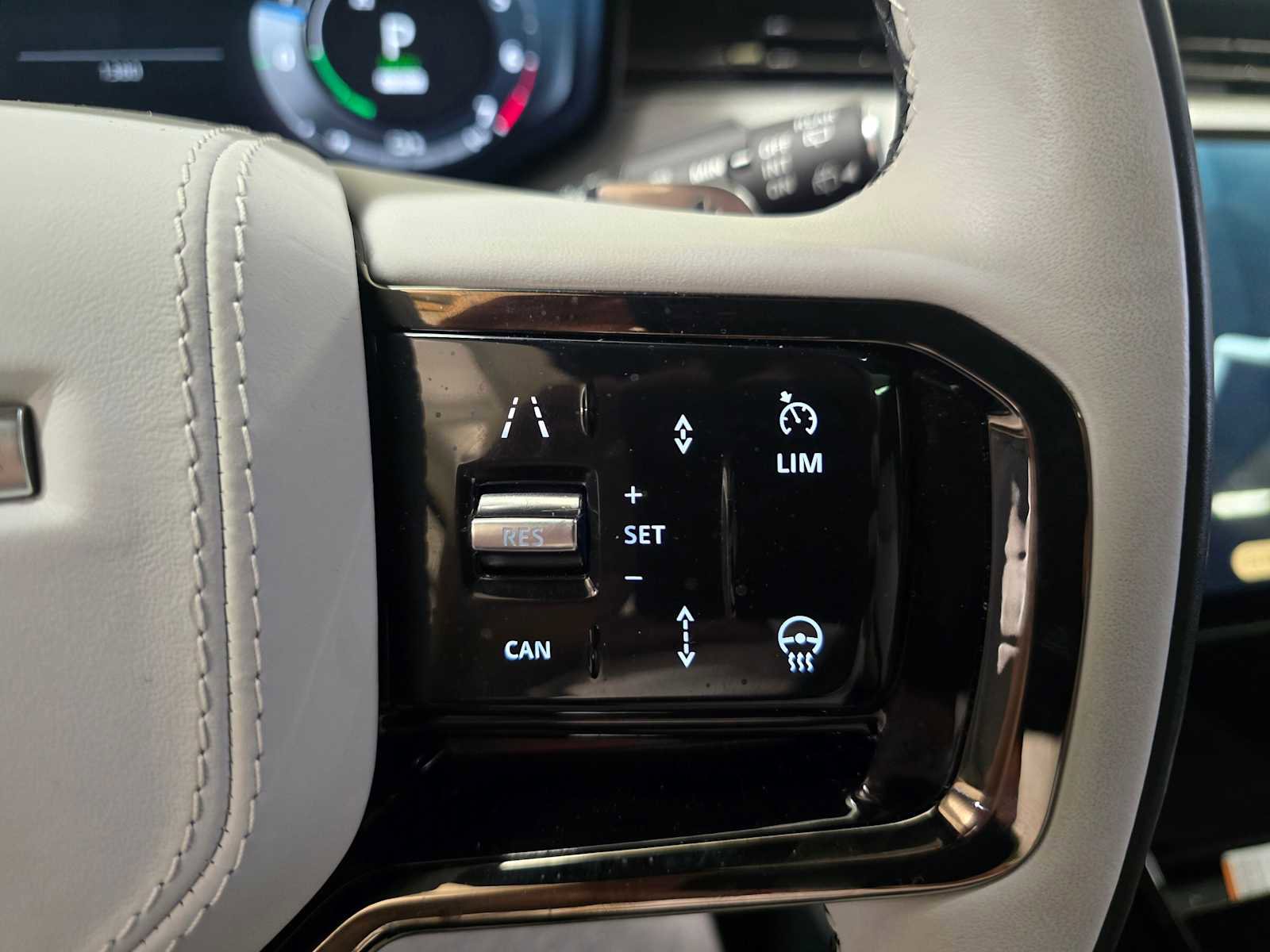 Used 2025 Land Rover Range Rover Sport Autobiography image 33