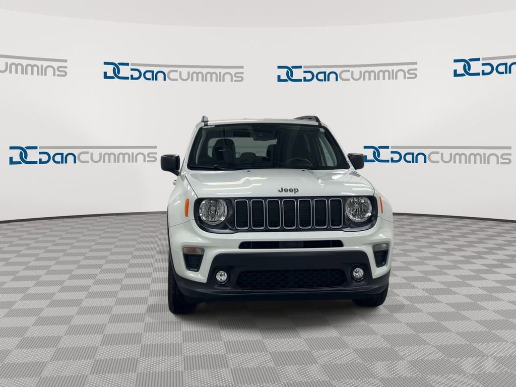 Used 2022 Jeep Renegade Latitude w/ Convenience Group image 3