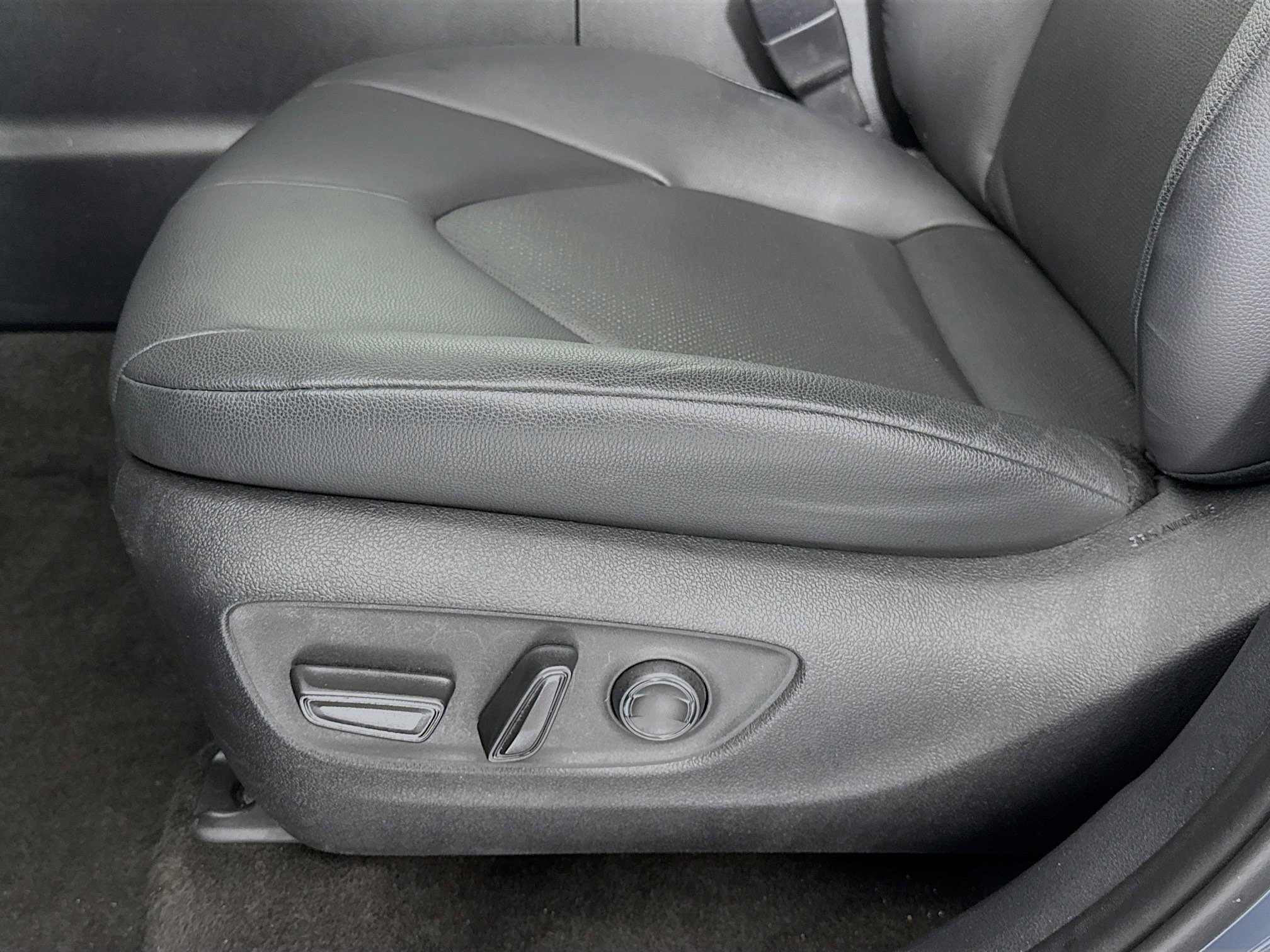 Used 2024 Toyota Grand Highlander XLE image 19