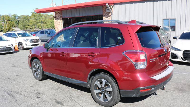 Used 2017 Subaru Forester 2.5i Limited AWD/4WD image 5