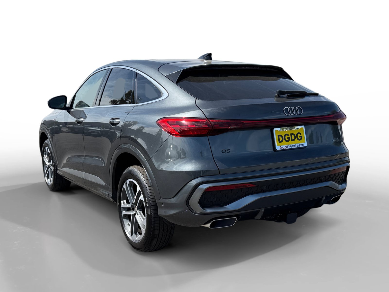 New 2026 Audi Q5 Premium Plus AWD/4WD image 3